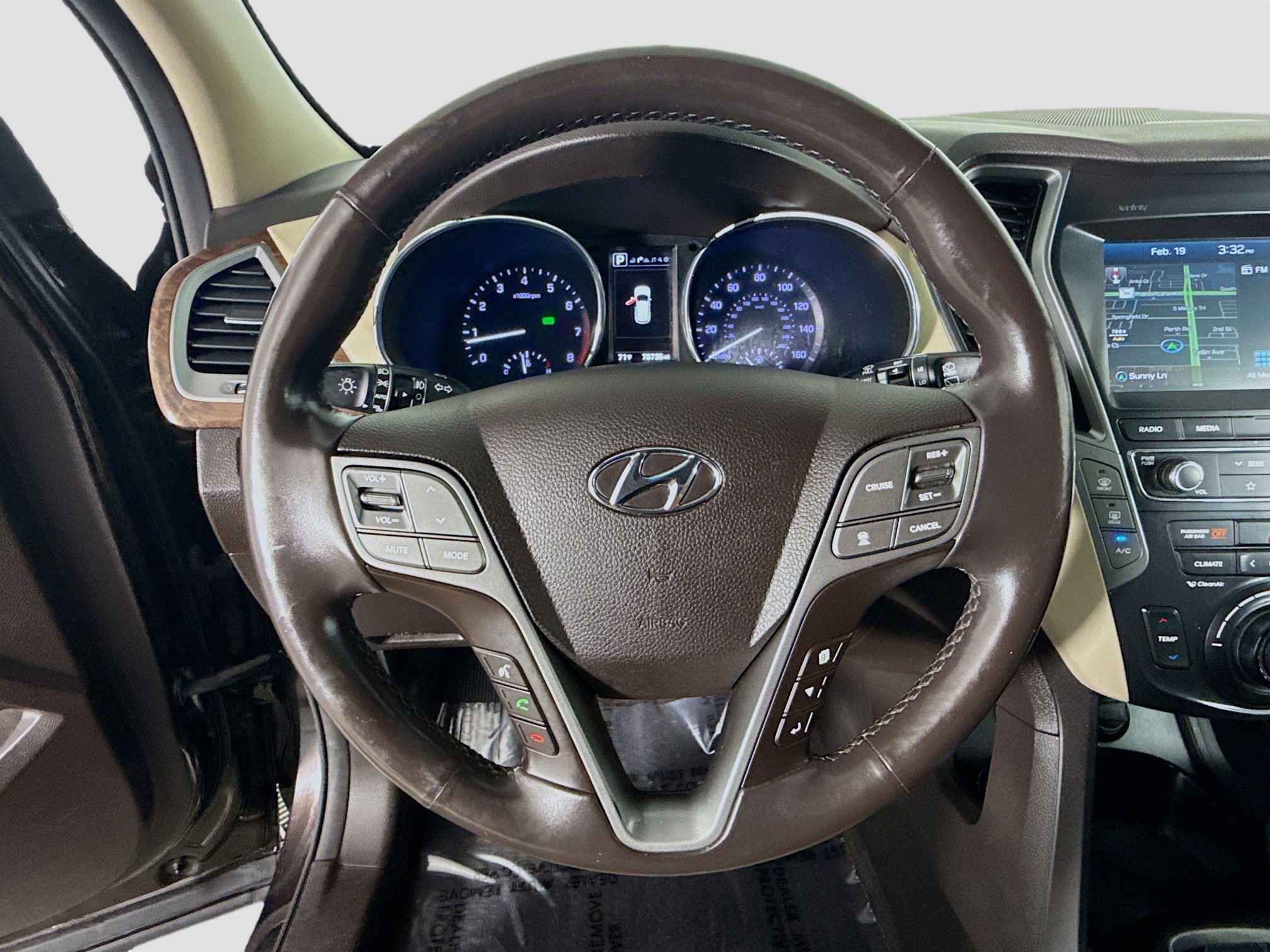 Used 2019 Hyundai Santa Fe XL image 13