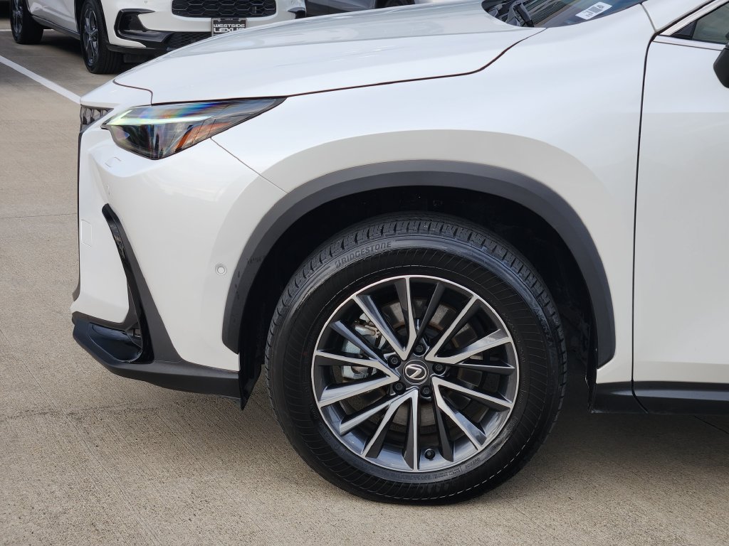 Used 2024 Lexus NX 350h AWD w/ Vision Package image 8