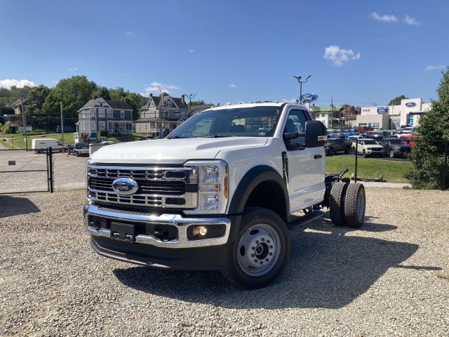 New 2026 Ford F450 XL w/ XL Chrome Package AWD/4WD image 2