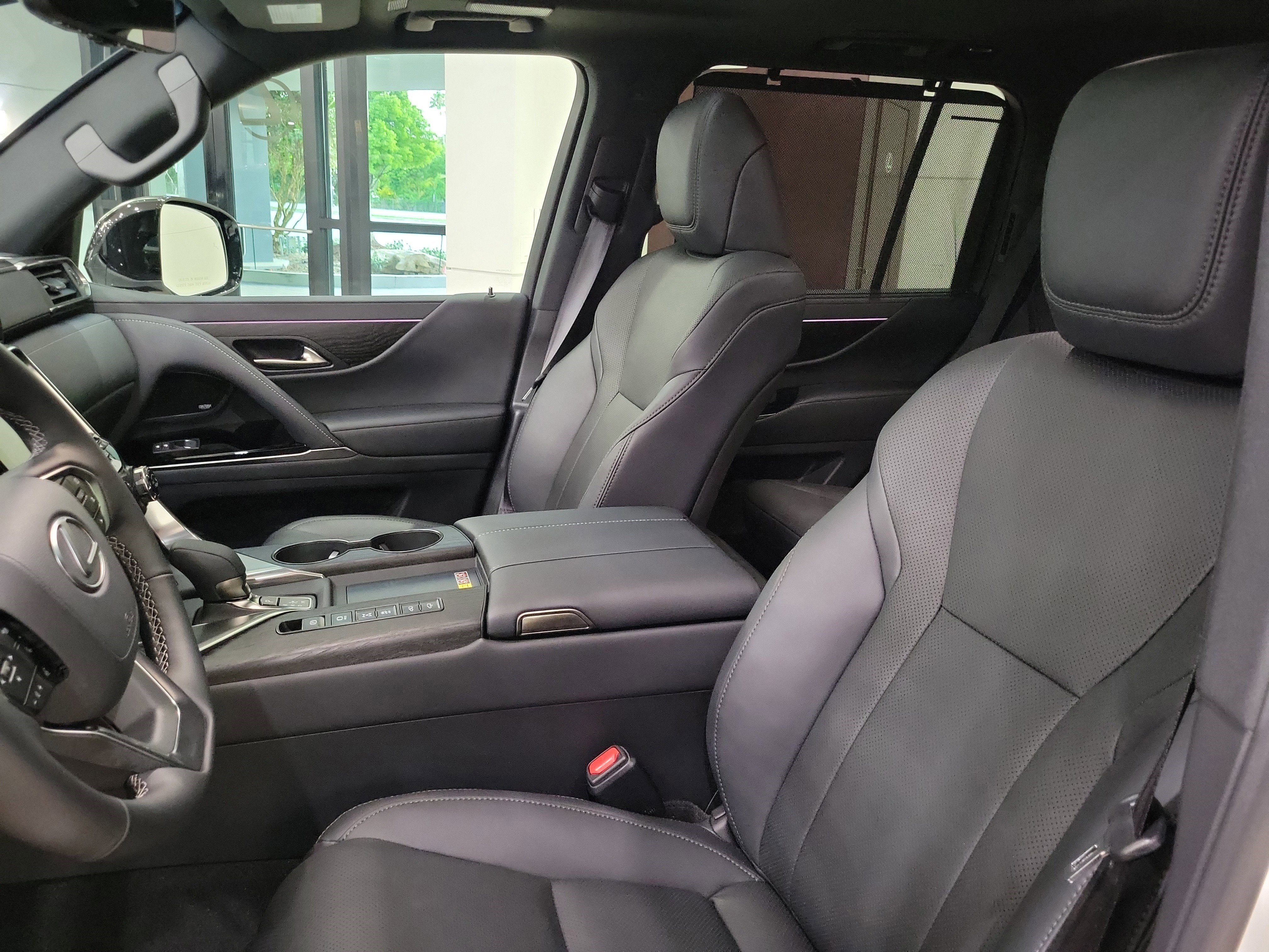 New 2026 Lexus LX 700h Overtrail AWD/4WD image 8