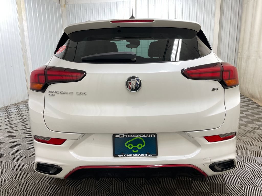 Certified 2020 Buick Encore GX Preferred w/ Sport Touring Package AWD/4WD image 16