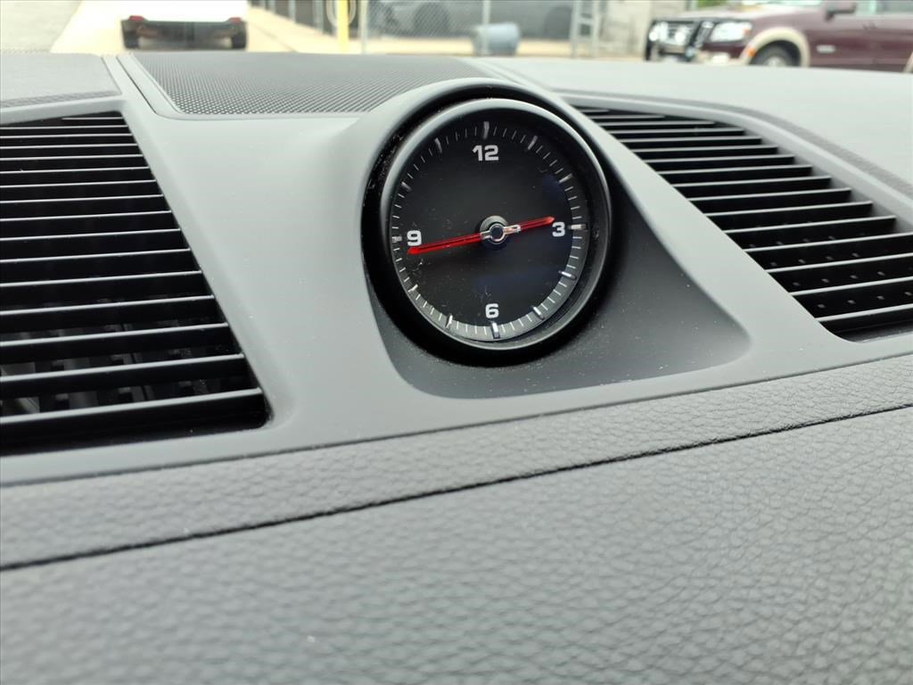 Used 2023 Porsche Cayenne S image 27