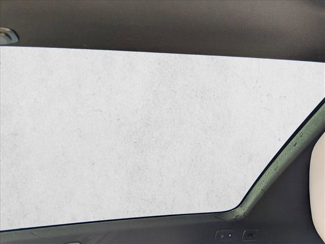 New 2025 Volvo EX90 Ultra w/ Protection Package Premier image 18