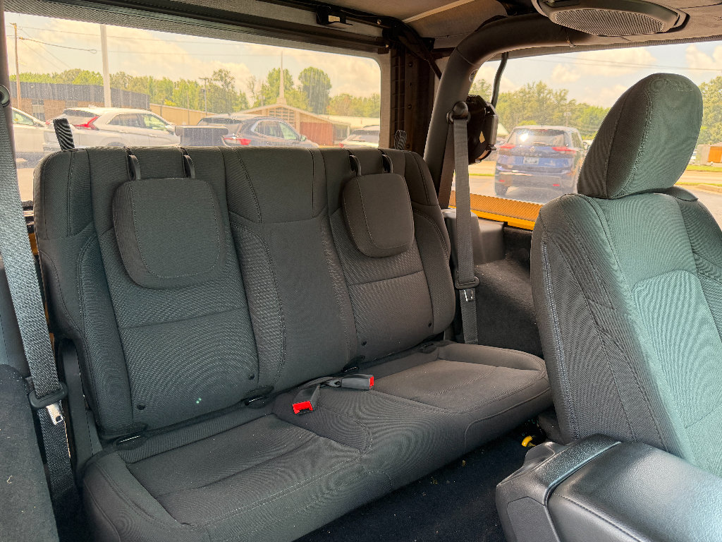 Used 2018 Jeep Wrangler Sport AWD/4WD image 18