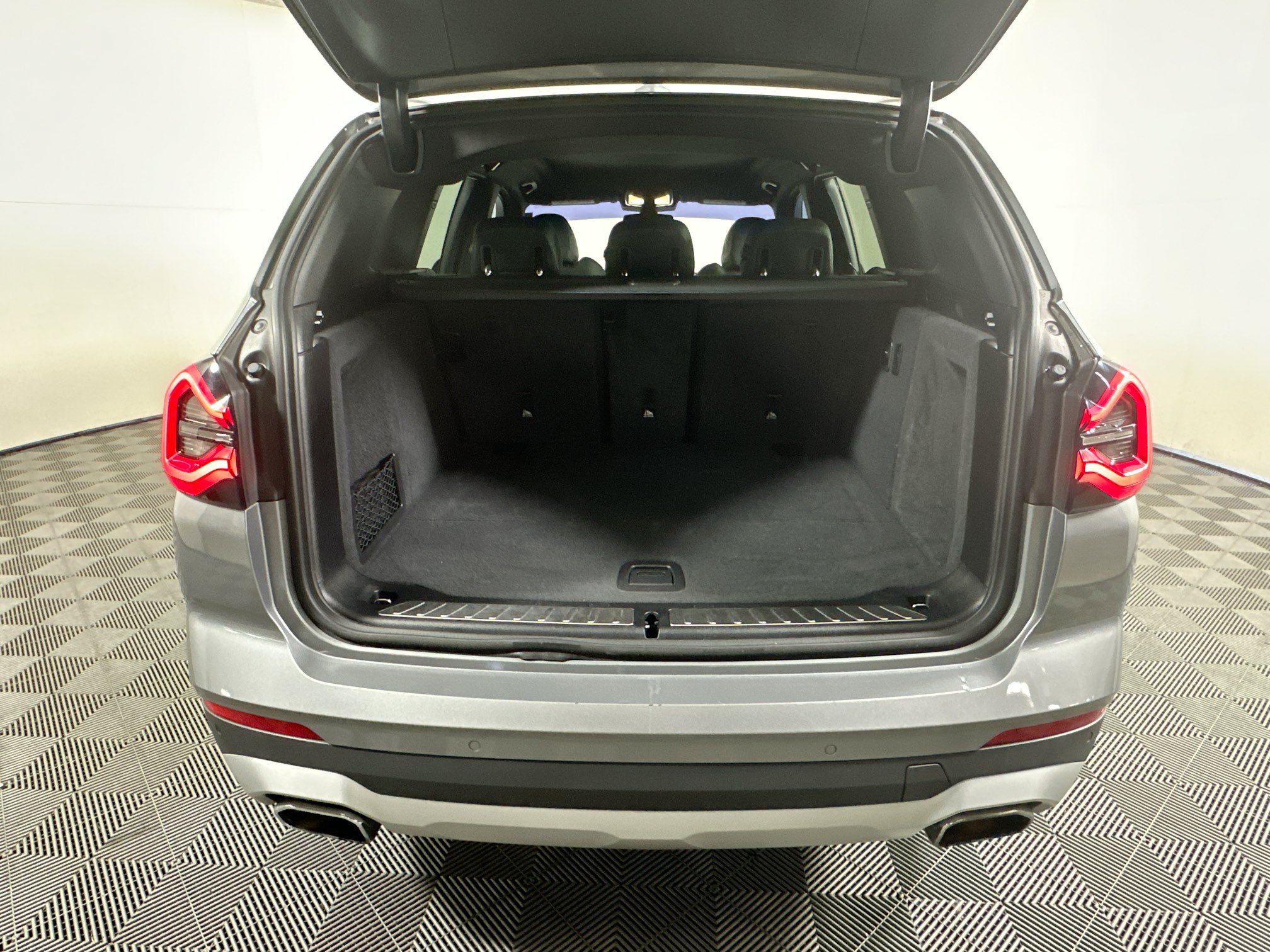 Used 2024 BMW X3 sDrive30i w/ Convenience Package RWD image 31
