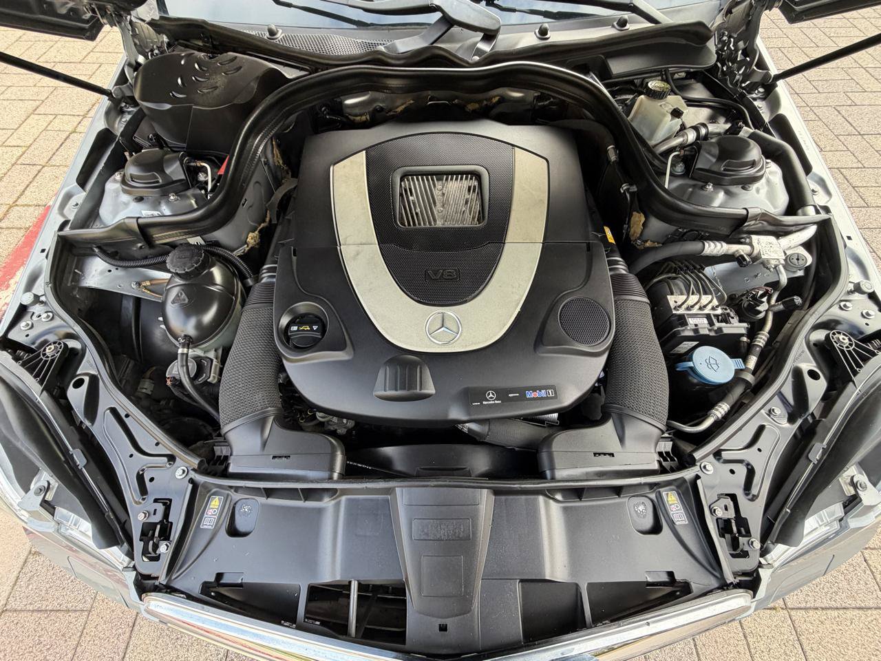 Used 2010 Mercedes-Benz E 550 Sedan image 26