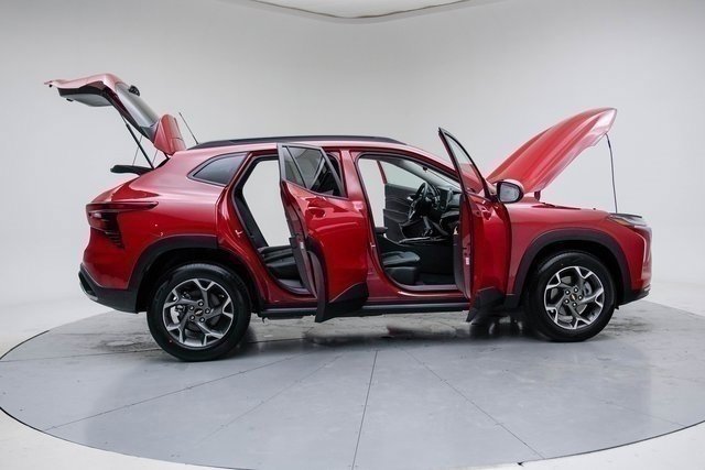 New 2026 Chevrolet Trax LT w/ Driver Confidence Package image 14