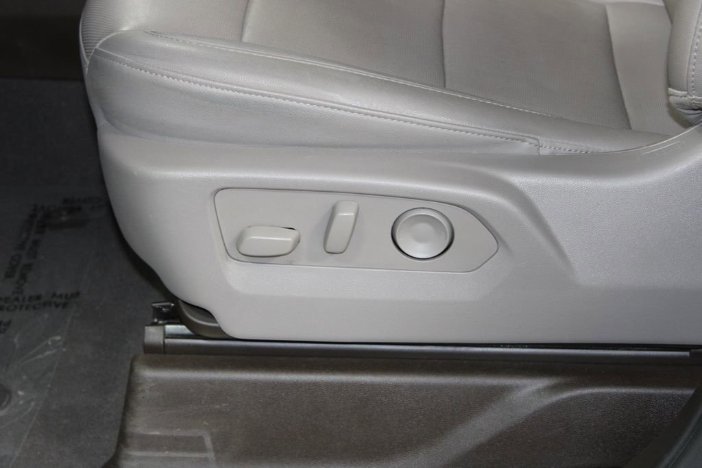 Used 2023 GMC Sierra 1500 SLT image 24