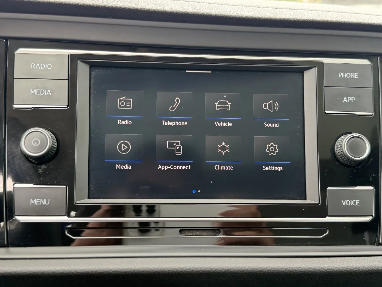 Used 2020 Volkswagen Jetta SE image 30