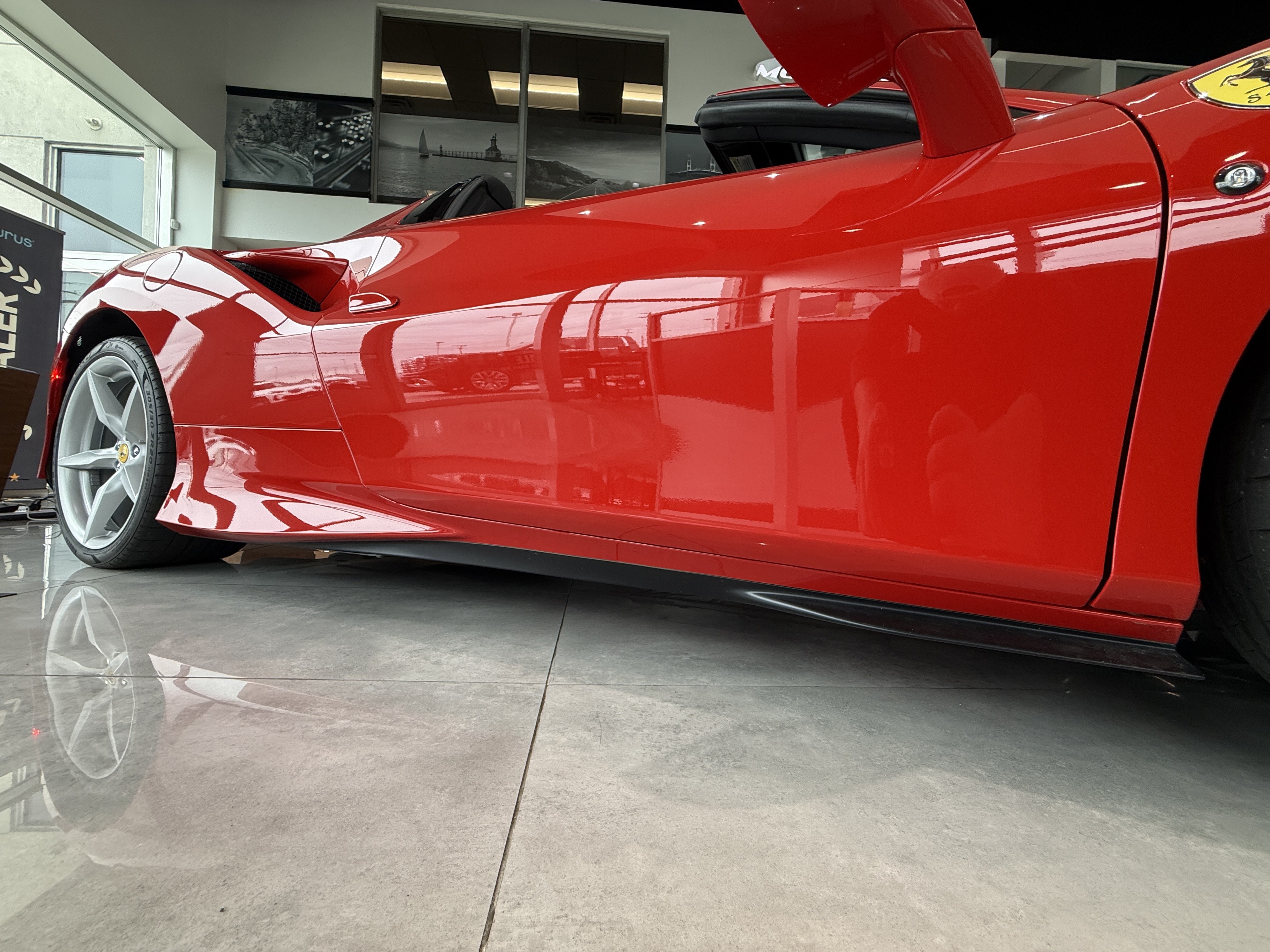 Used 2021 Ferrari F8 Tributo RWD image 45