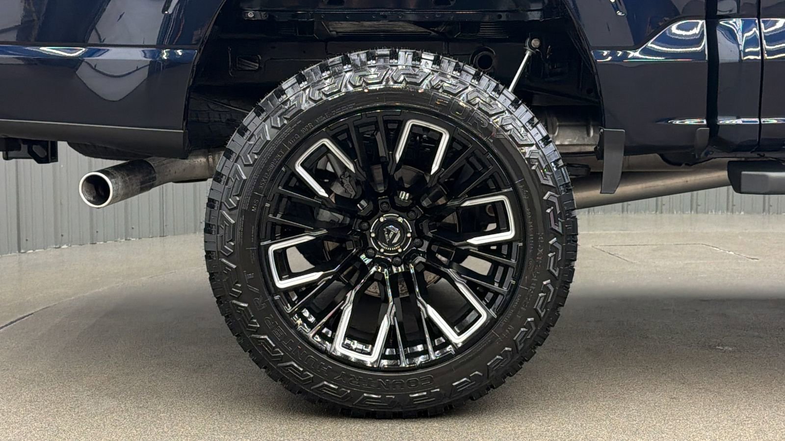 Used 2025 Ford F150 Lariat w/ Tow/Haul Package image 11