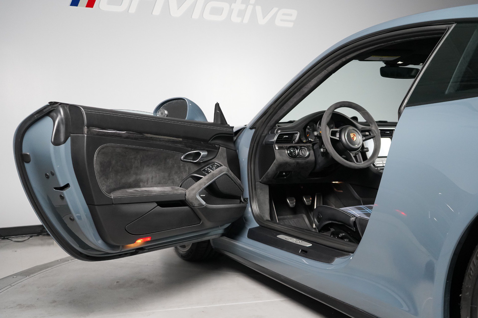 Used 2018 Porsche 911 GT3 RWD image 69