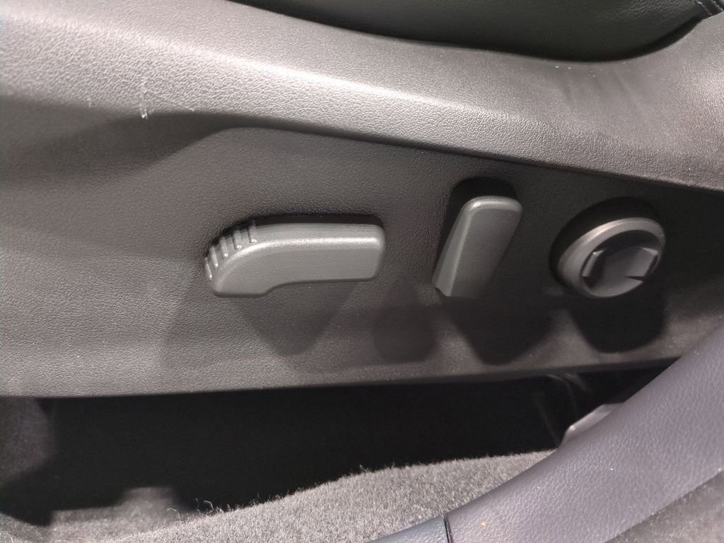 Used 2022 Subaru Forester Limited image 21