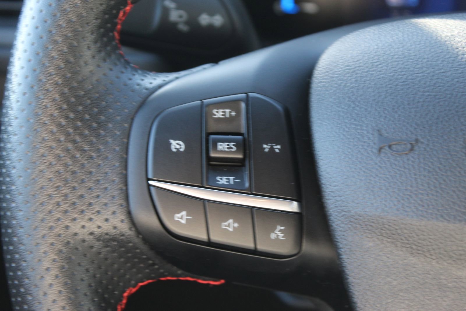 Used 2023 Ford Escape ST-Line w/ Equipment Group 301A image 20