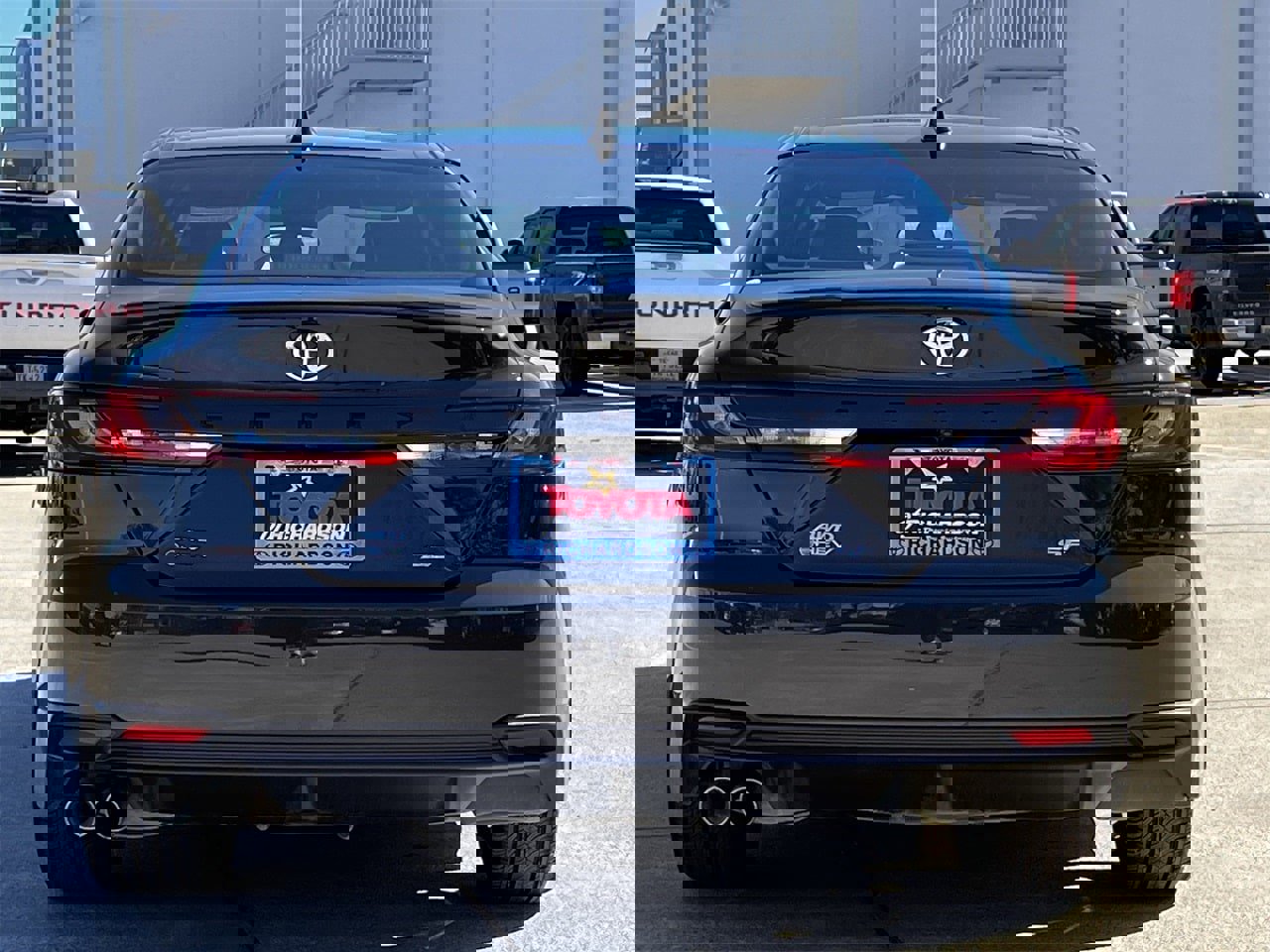 Used 2025 Toyota Camry SE image 5