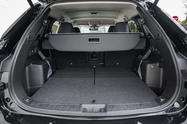 New 2025 Mitsubishi Outlander SE image 9