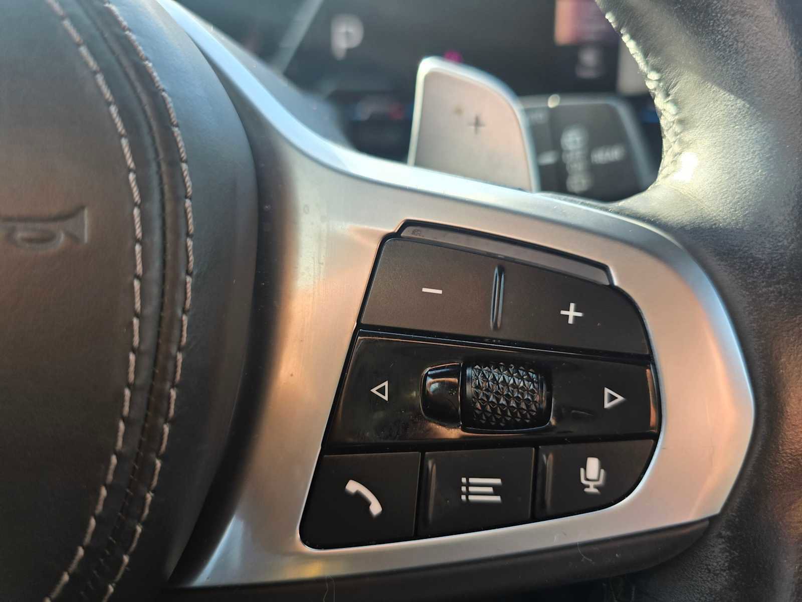 Used 2023 BMW X7 xDrive40i w/ M Sport Package image 33