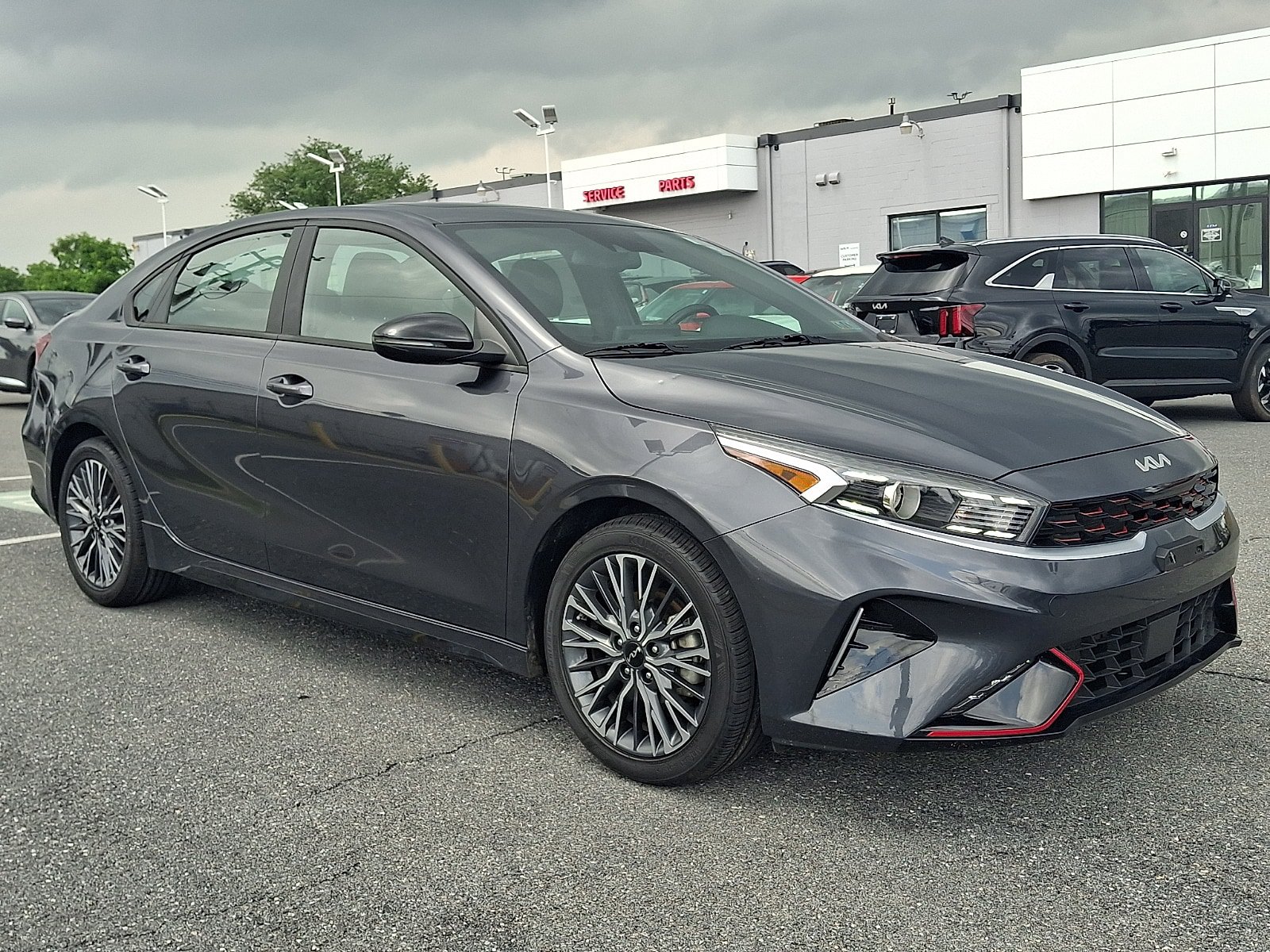 Used 2024 Kia Forte GT-Line w/ GT-Line Premium Package FWD image 3