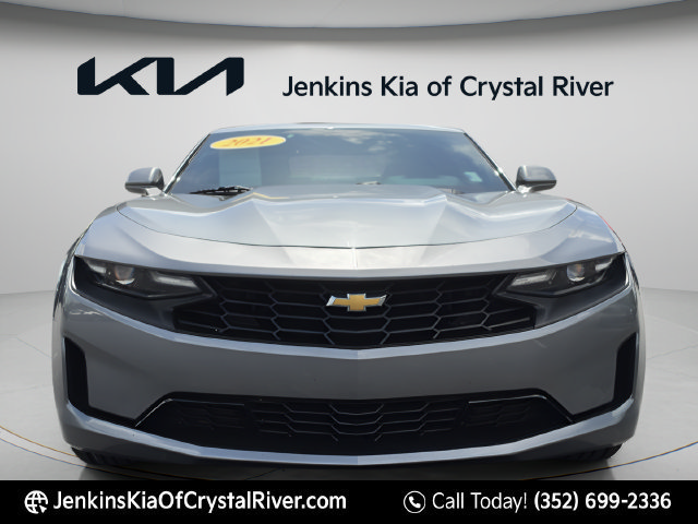 Used 2021 Chevrolet Camaro LT w/ Technology Package RWD image 17