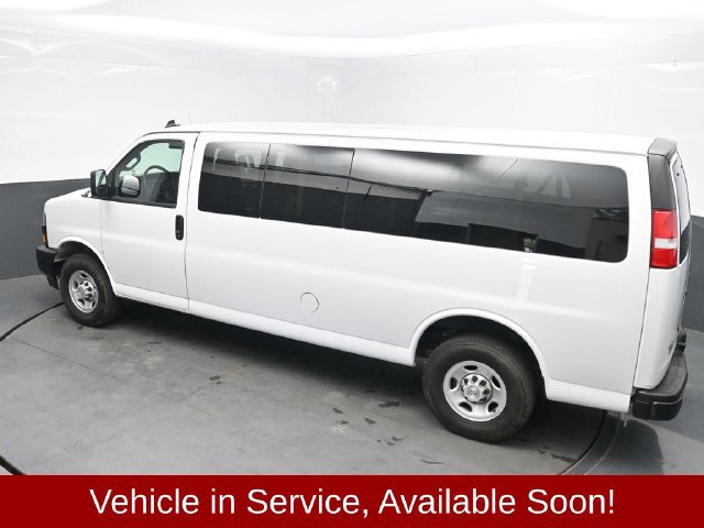 Used 2024 Chevrolet Express 3500 LS RWD image 22
