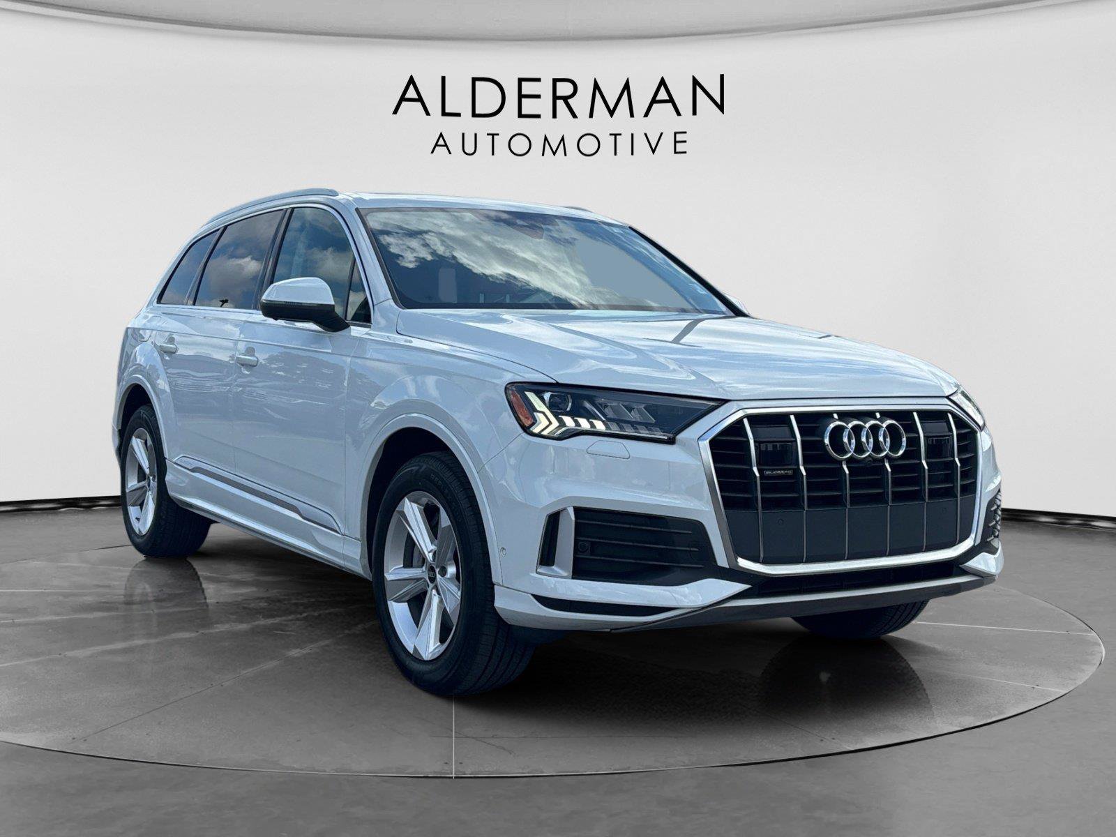 Used 2023 Audi Q7 2.0T Premium Plus w/ Premium Plus Package AWD/4WD image 7