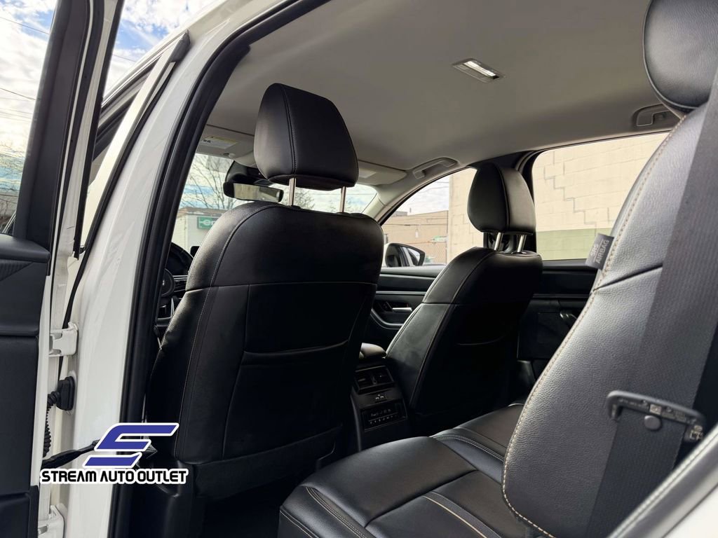 Used 2024 MAZDA CX-90 3.3 Turbo w/ Select Package image 33