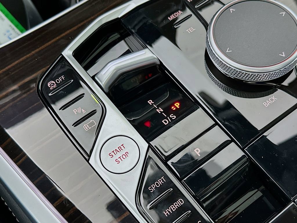 Used 2025 BMW X5 xDrive50e image 20