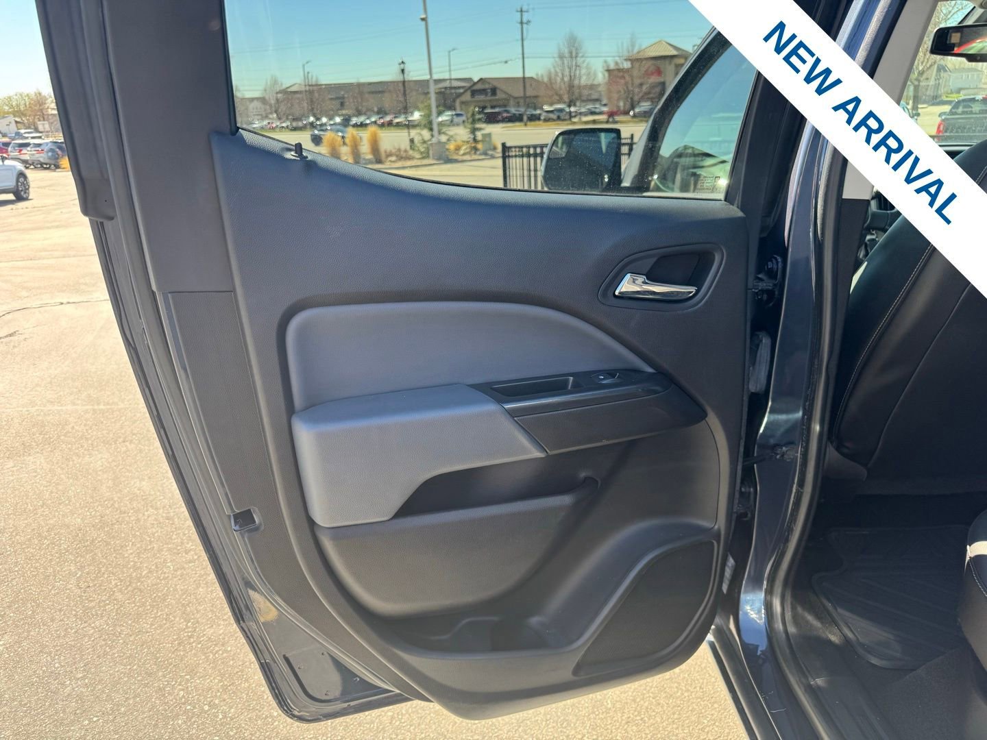 Used 2018 Chevrolet Colorado Z71 w/ Centennial Edition image 15