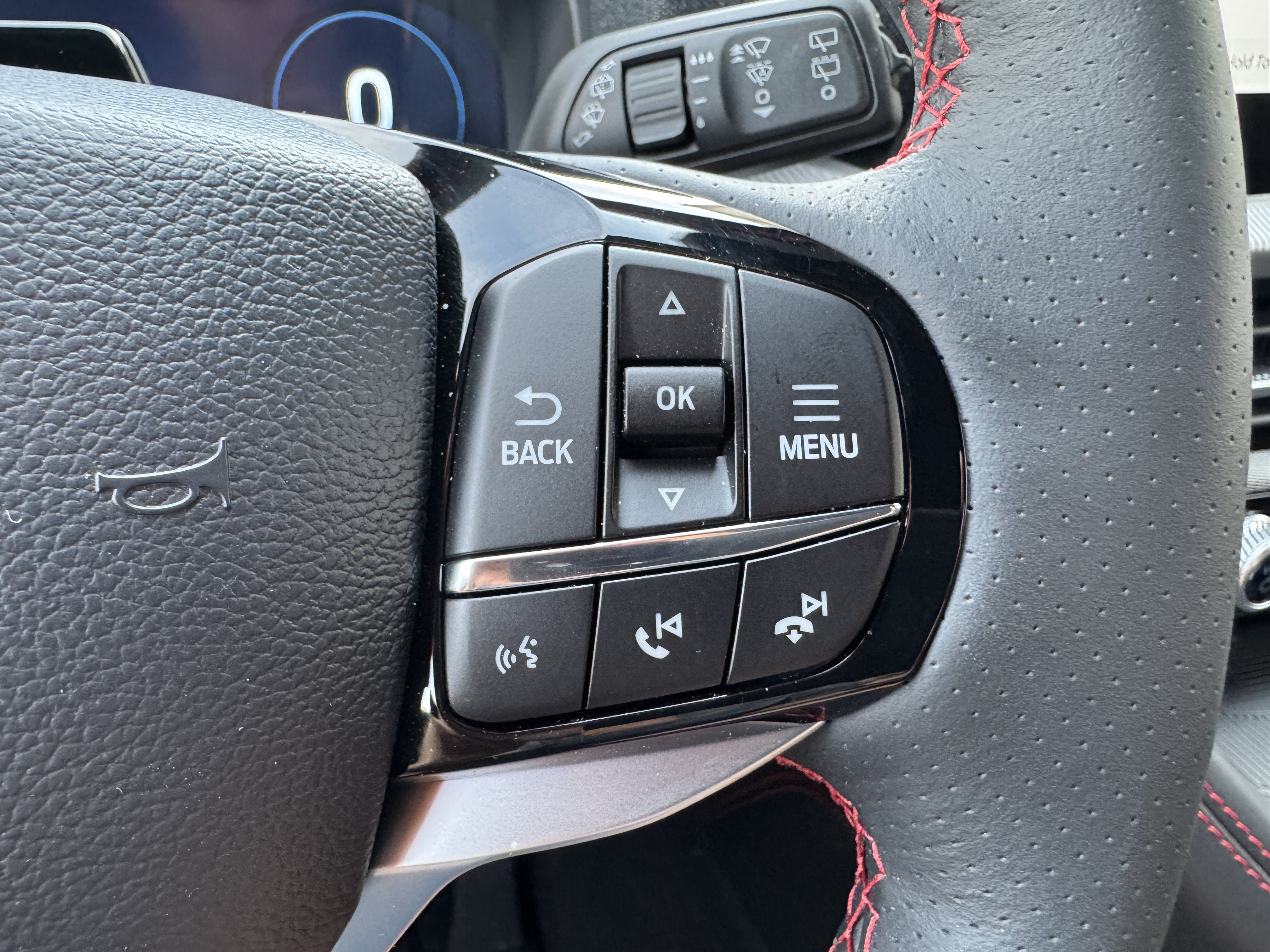 New 2026 Ford Explorer ST-Line w/ ST-Line Street Pack AWD/4WD image 13