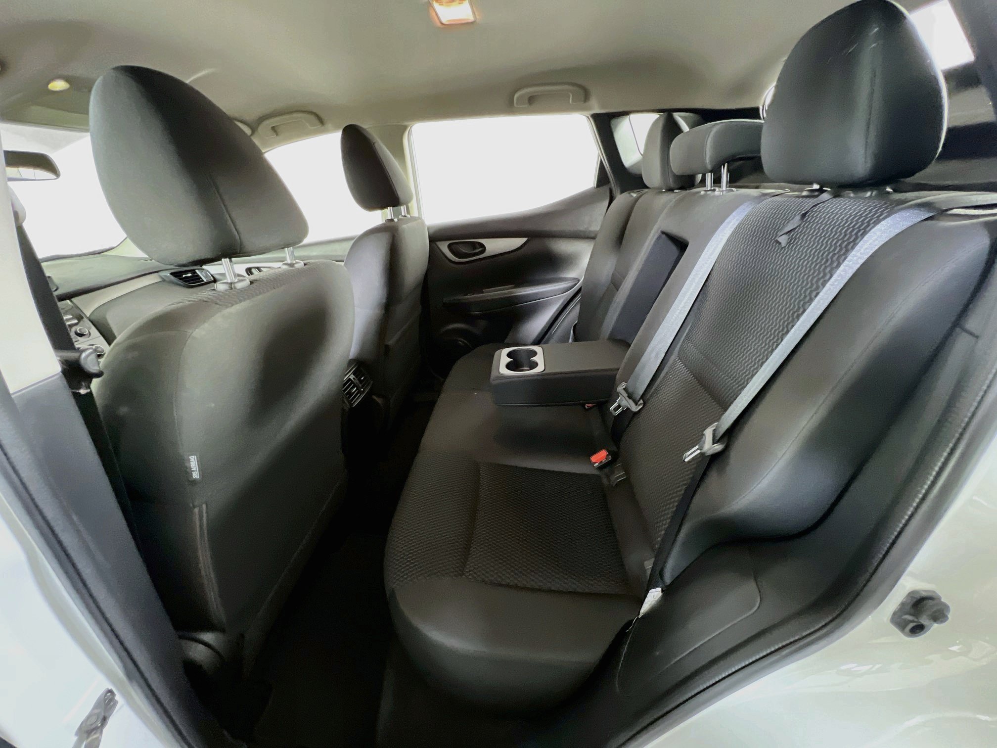 Used 2018 Nissan Rogue Sport S w/ S Appearance Package AWD/4WD image 22