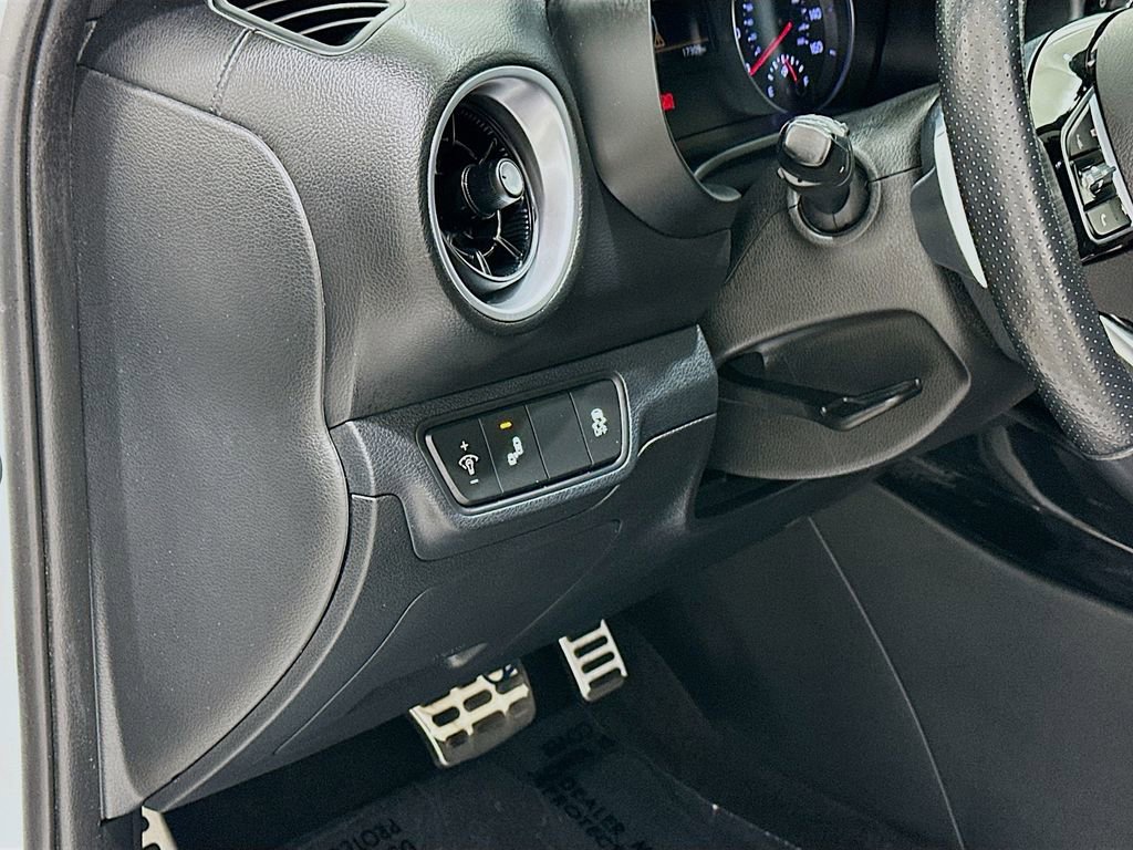 Used 2023 Kia Forte GT w/ GT2 Package image 10