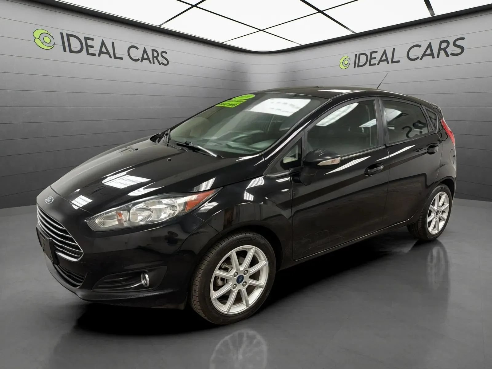 Used 2019 Ford Fiesta SE w/ Equipment Group 201A FWD image 1
