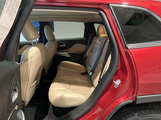 Used 2017 Jeep Cherokee Limited image 17