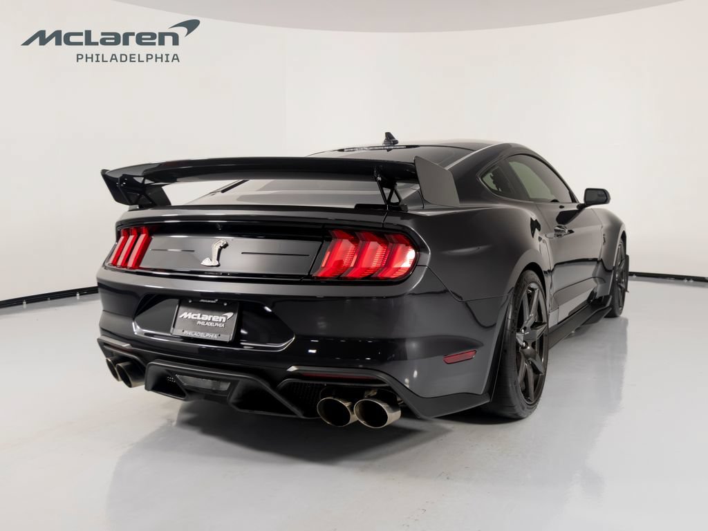 Used 2022 Ford Mustang Shelby GT500 w/ Carbon Fiber Track Pack RWD image 5