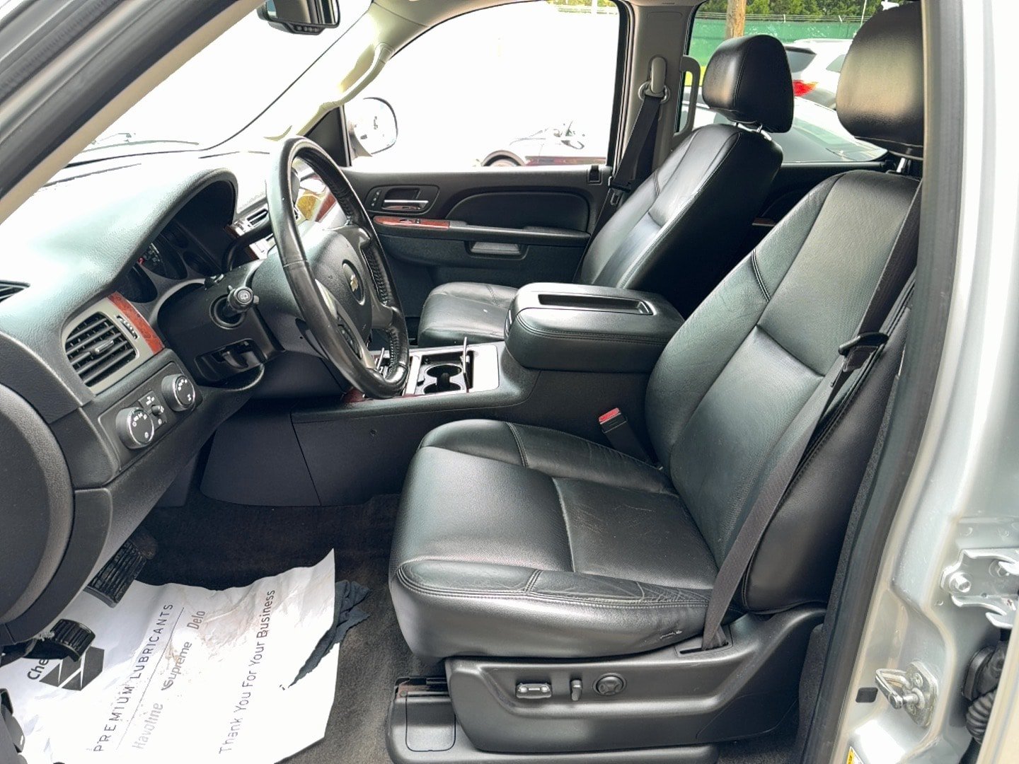 Used 2014 Chevrolet Suburban LTZ AWD/4WD image 6
