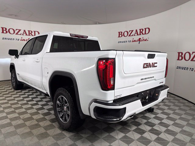 Used 2024 GMC Sierra 1500 AT4 w/ Technology Package AWD/4WD image 8
