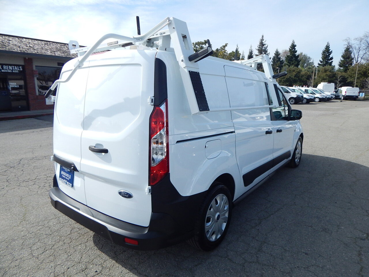 Used 2021 Ford Transit Connect XL image 5