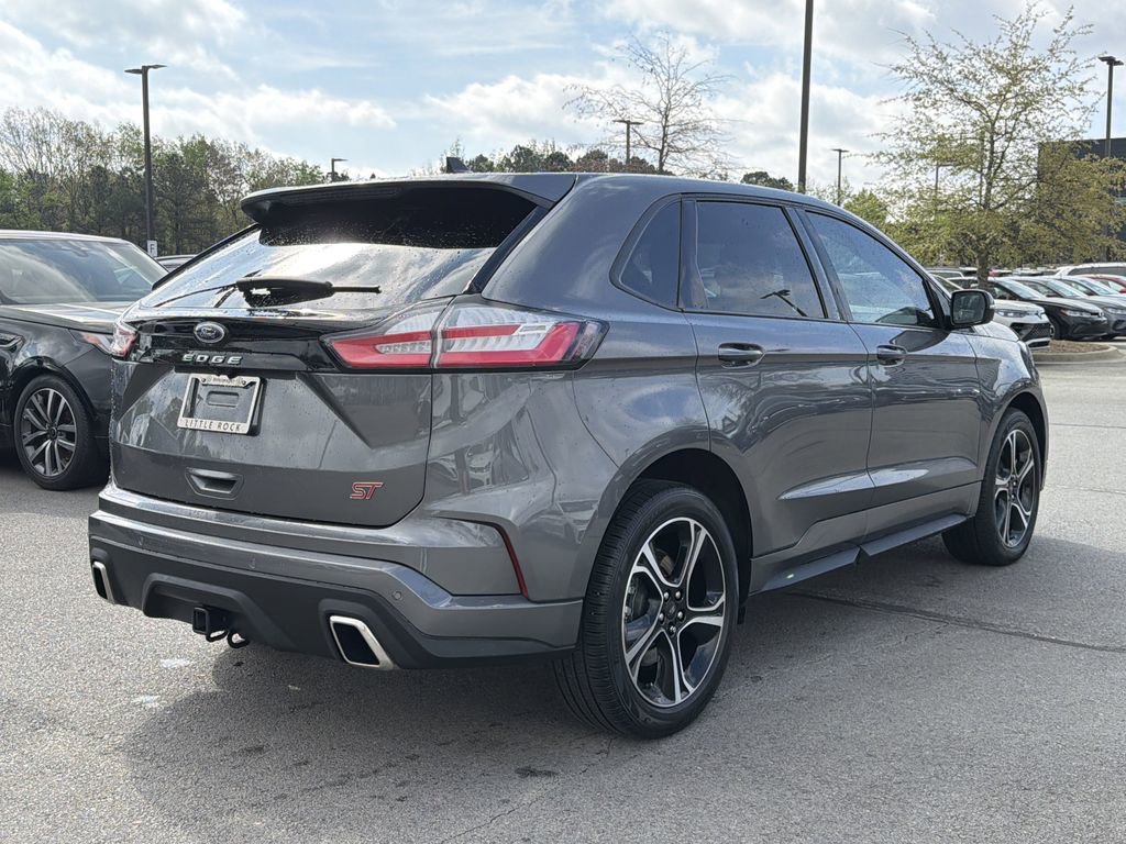 Used 2022 Ford Edge ST image 5