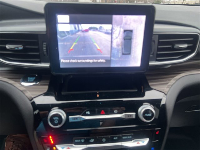 Used 2022 Ford Explorer Limited w/ Equipment Group 301A image 17