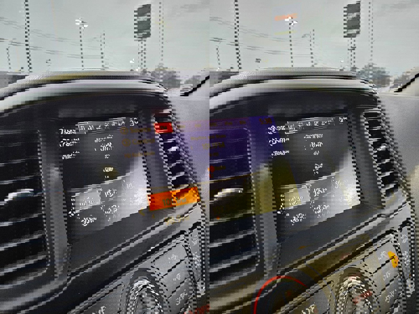 Used 2020 Nissan Pathfinder S image 17