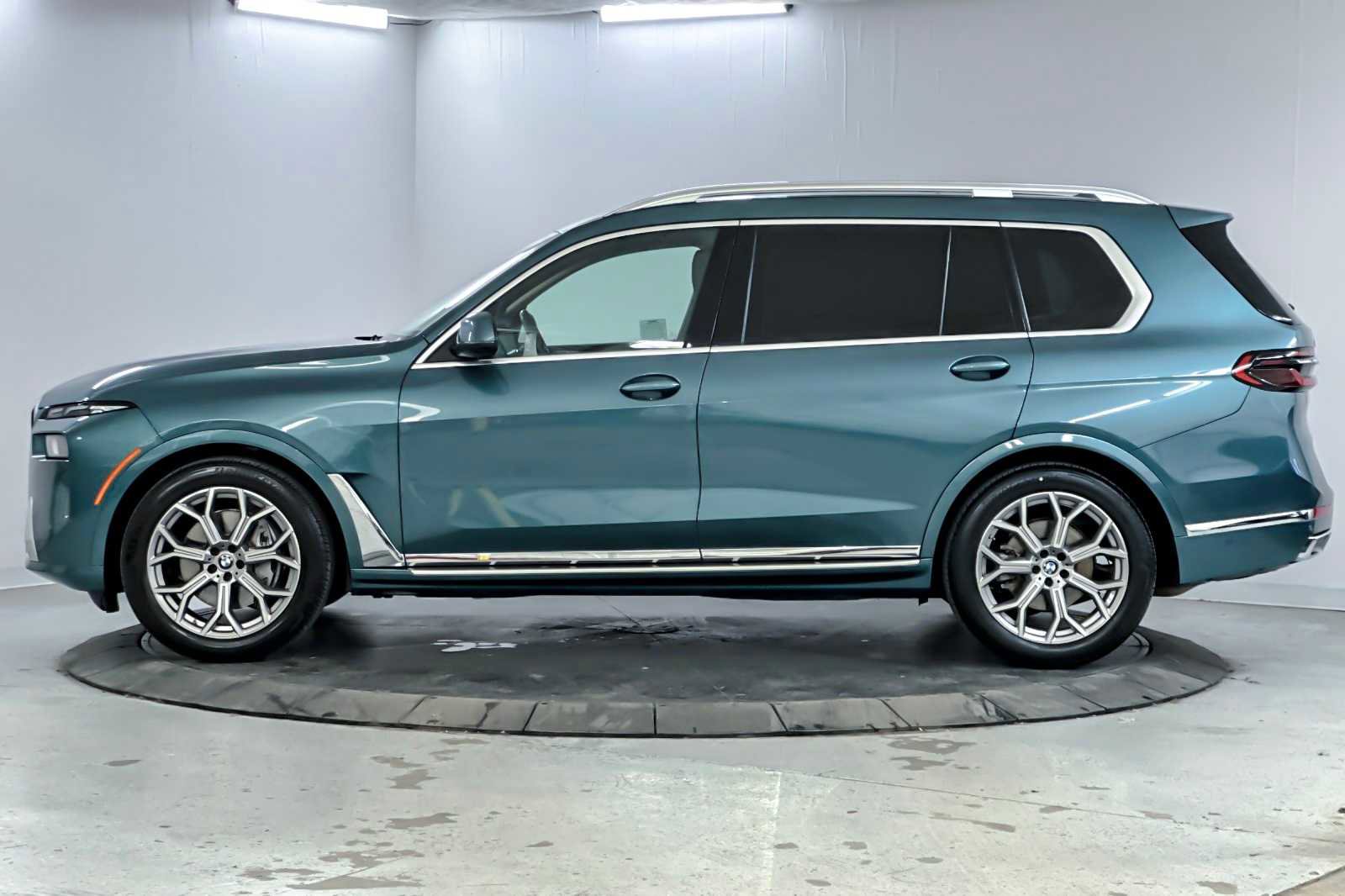 Used 2024 BMW X7 xDrive40i image 5