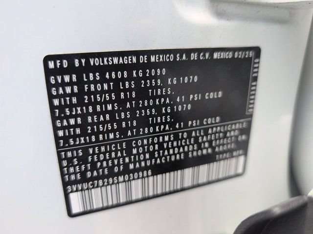 Used 2025 Volkswagen Taos SE AWD/4WD image 35