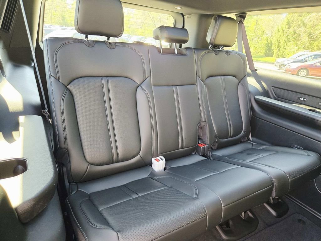 New 2026 Jeep Grand Wagoneer L 4WD w/ Premium Group I image 20