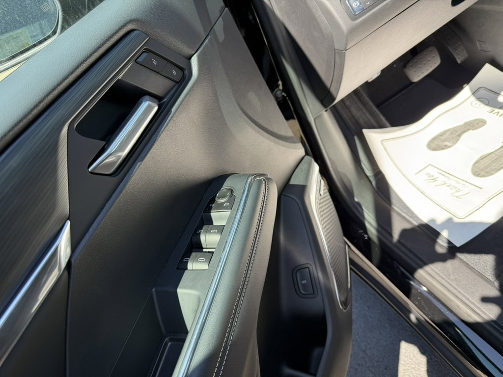 New 2026 GMC Acadia Elevation image 14