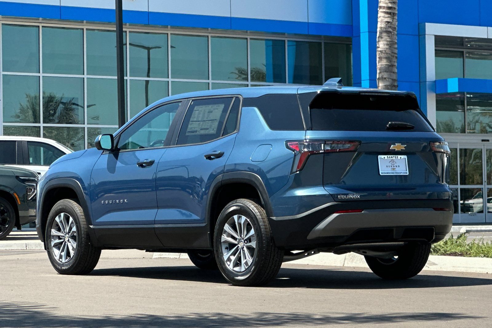 New 2026 Chevrolet Equinox LT w/ Safety and Technology Package FWD image 6