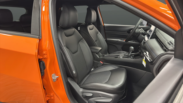 New 2026 Jeep Compass Latitude AWD/4WD image 22