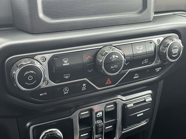 Used 2021 Jeep Wrangler Unlimited Sport image 30