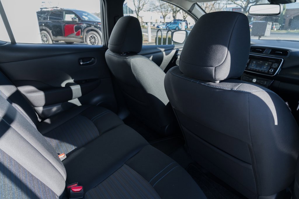 Used 2019 Nissan Leaf SV w/ SV Technology Package image 23