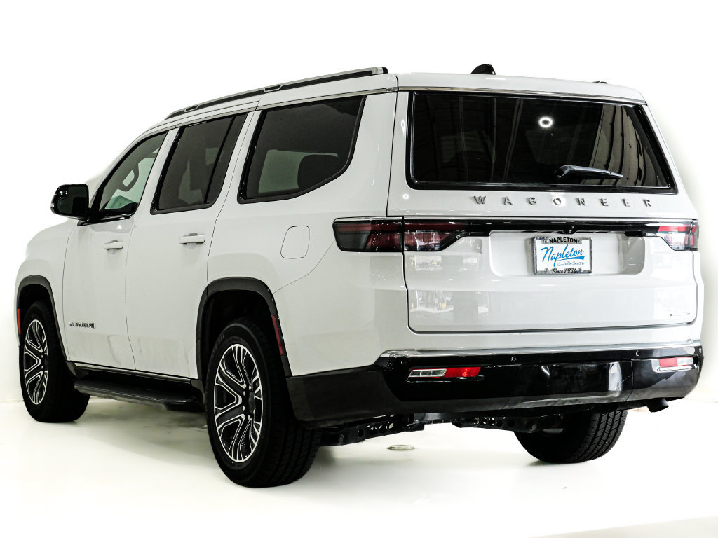 Certified 2024 Jeep Wagoneer Series II AWD/4WD image 7