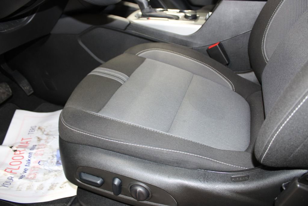 Used 2025 Chevrolet Blazer LT image 14